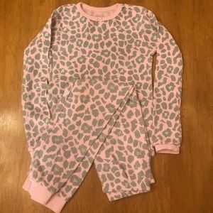 CARTERS size 5t long sleeve thermal cheetah pink and gray winter pajama set
